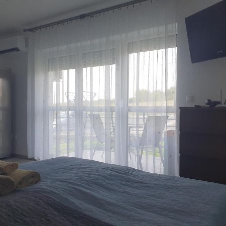 Liliom Apartman Apartment Hévíz Екстериор снимка